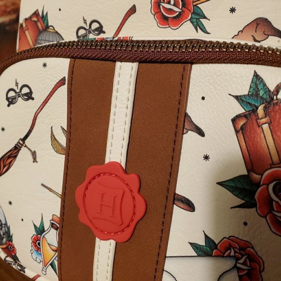 Loungefly harrypotter backpack and wallet set main image 5